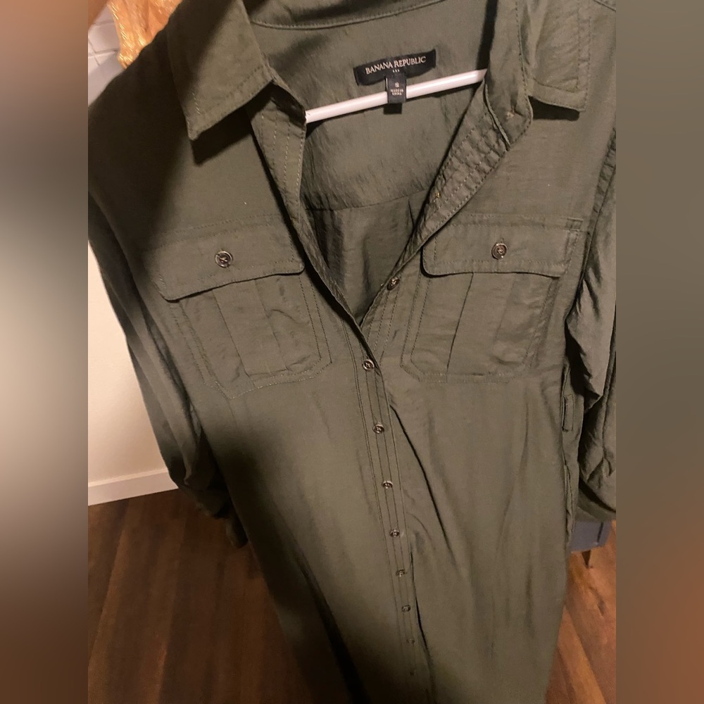 Banana republic button up dress with belt size small army green